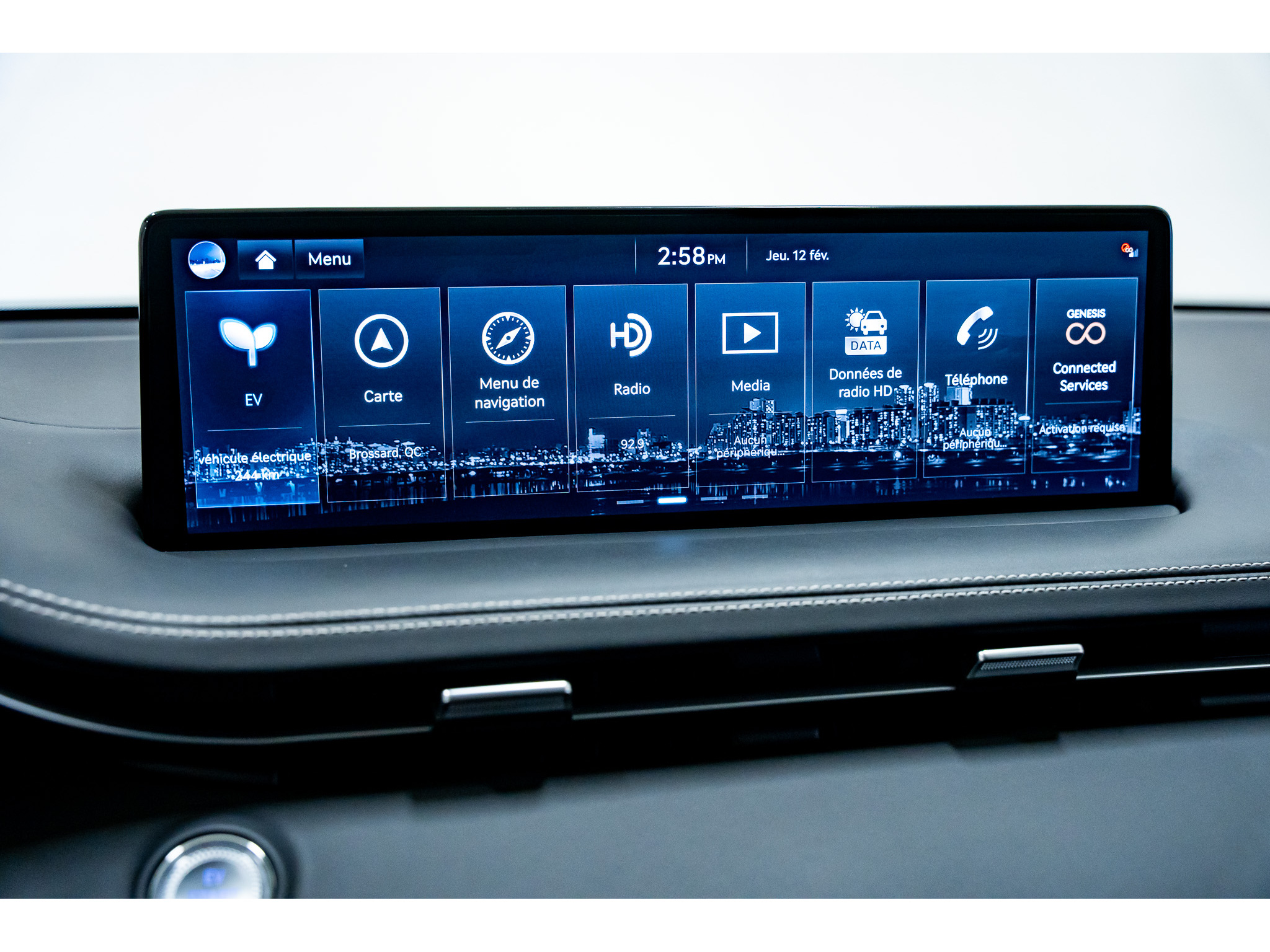 2025 Genesis Electrified GV70