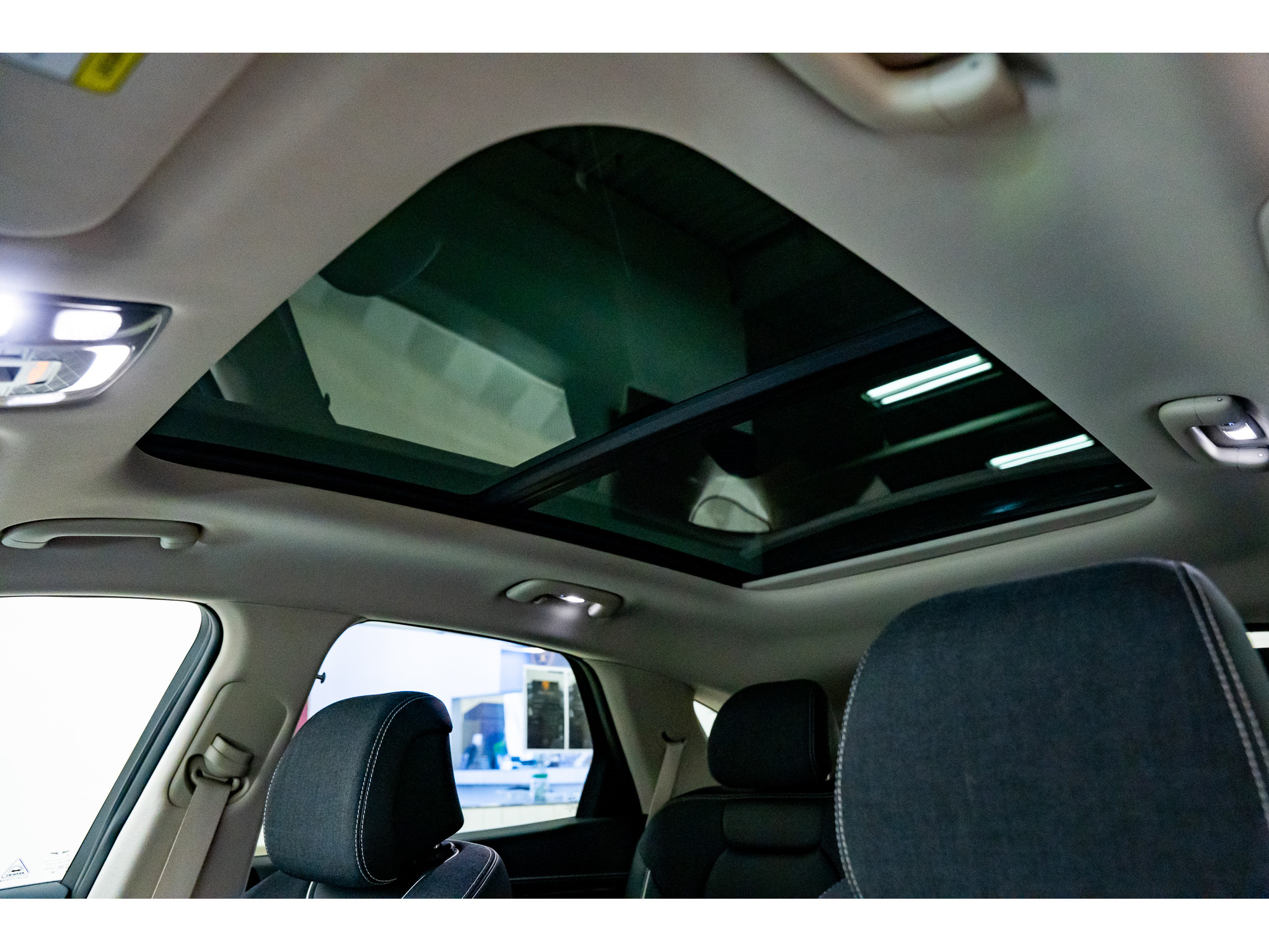 2025 Genesis Electrified GV70