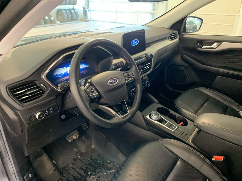 2021 Ford Escape - Gallery image 11