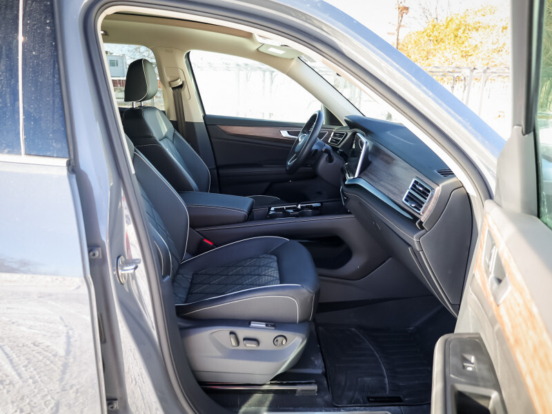 2025 Volkswagen Atlas - Gallery image 10