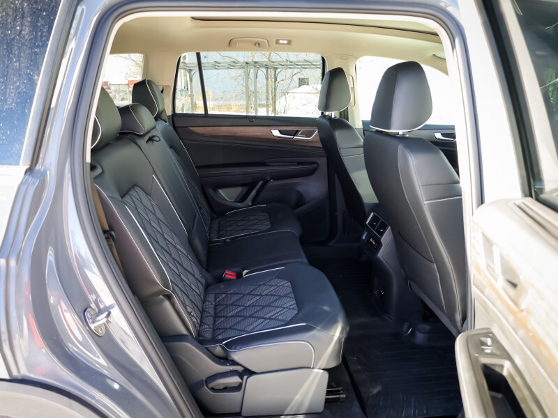 2025 Volkswagen Atlas - Gallery image 11