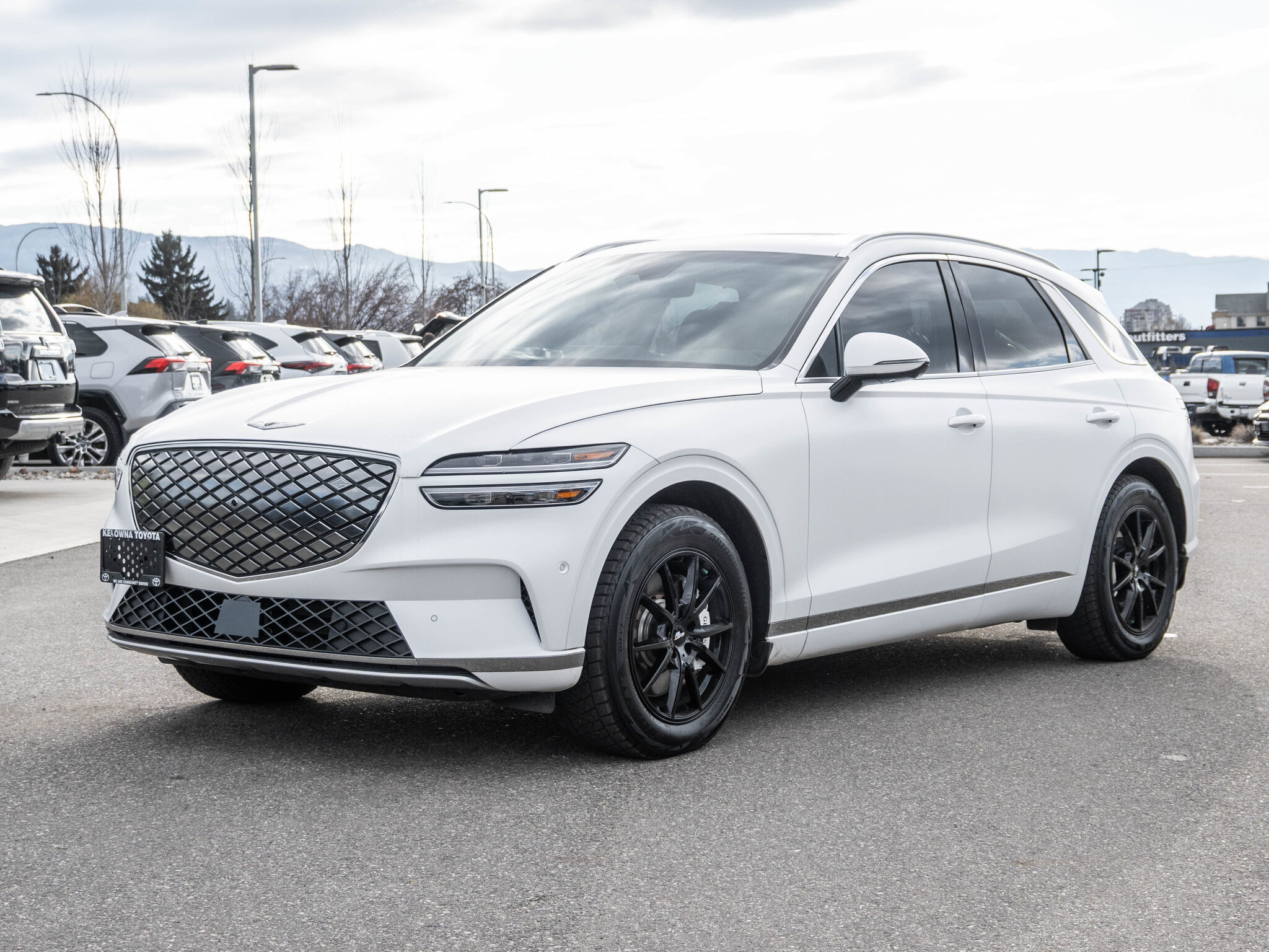 2023 Genesis Electrified GV70