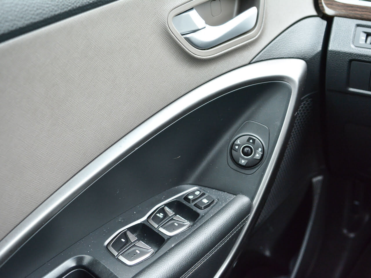 2018 Hyundai Santa Fe Sport - Gallery image 13