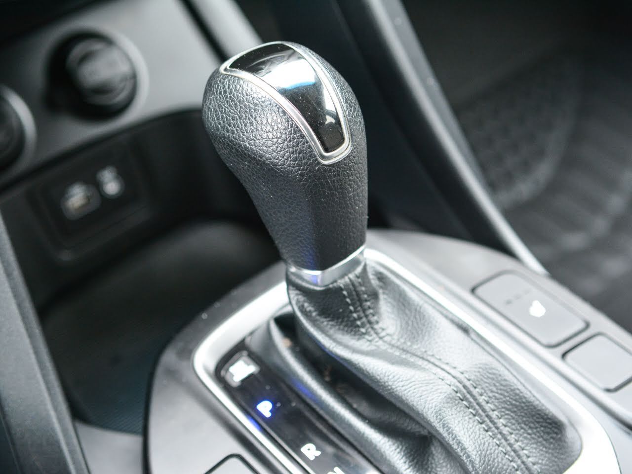 2018 Hyundai Santa Fe Sport - Gallery image 17