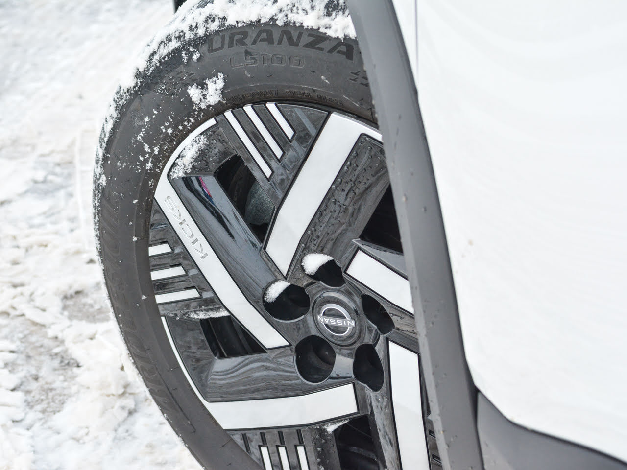 2025 Nissan Kicks - Gallery image 6