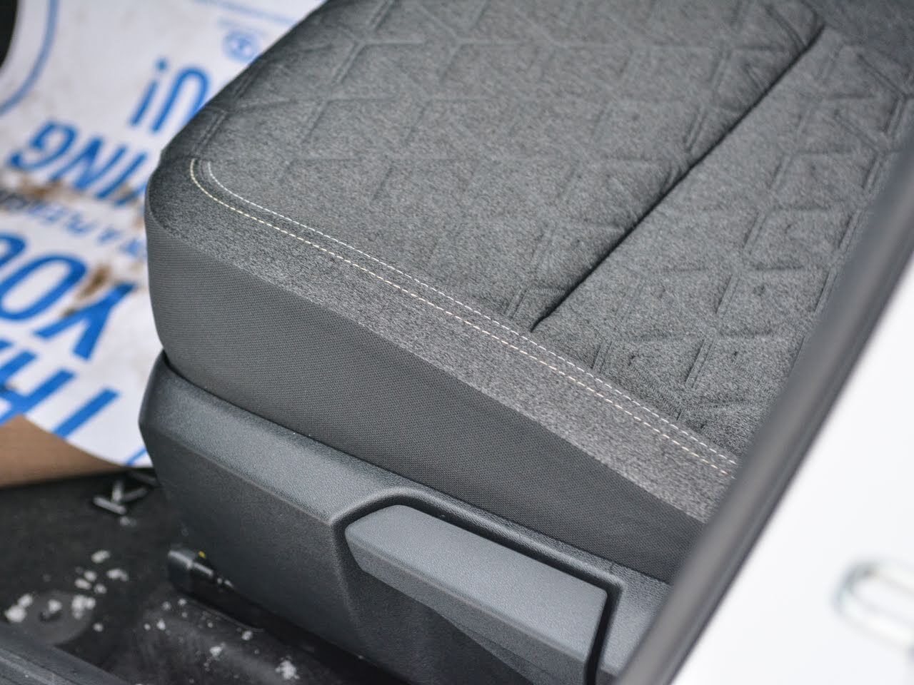 2025 Nissan Kicks - Gallery image 11