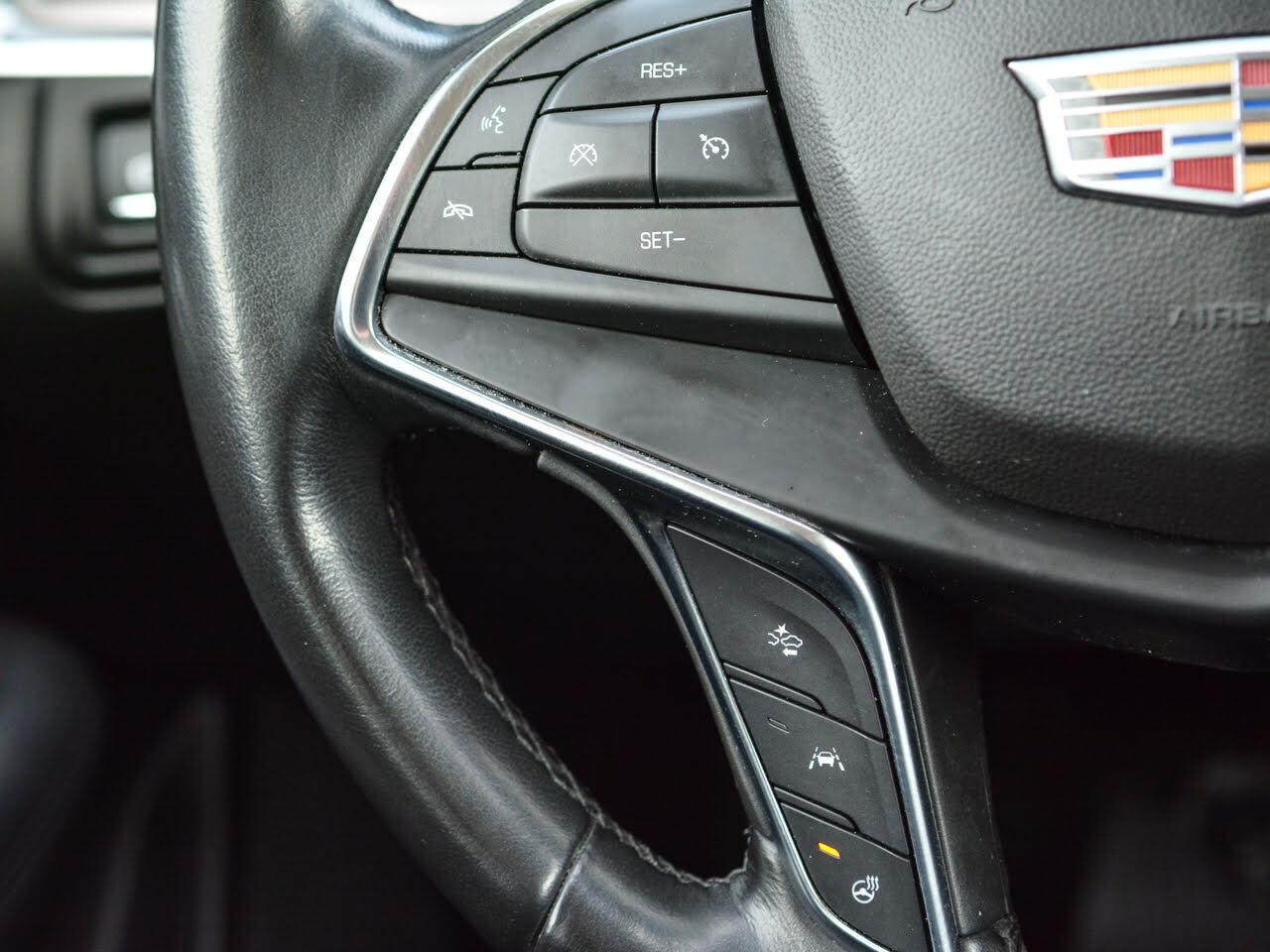 2019 Cadillac XT5 - Gallery image 15