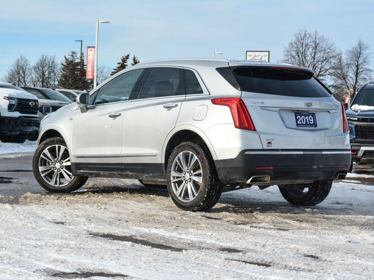 2019 Cadillac XT5 - Gallery image 2