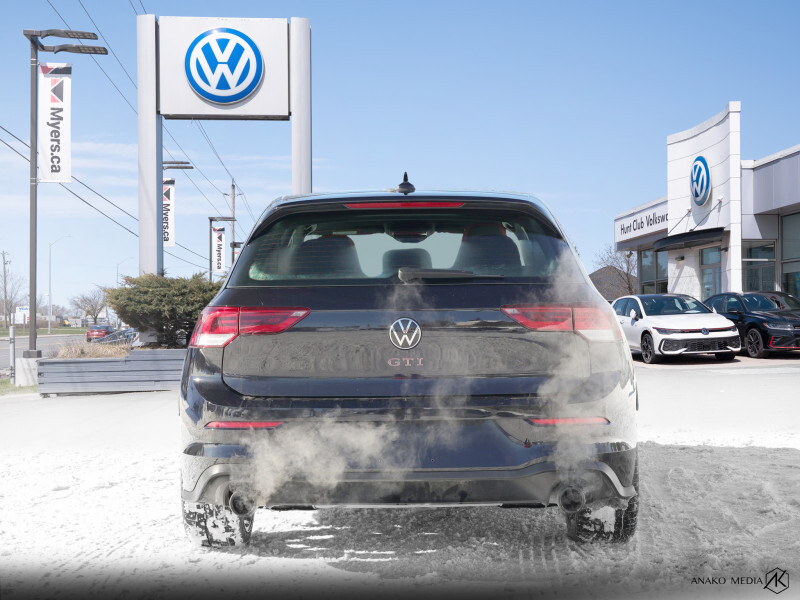 2022 Volkswagen Golf GTI - Gallery image 2