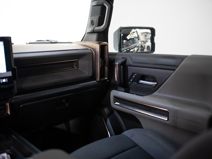 used 2025 GMC HUMMER EV SUV car, priced at $105,900