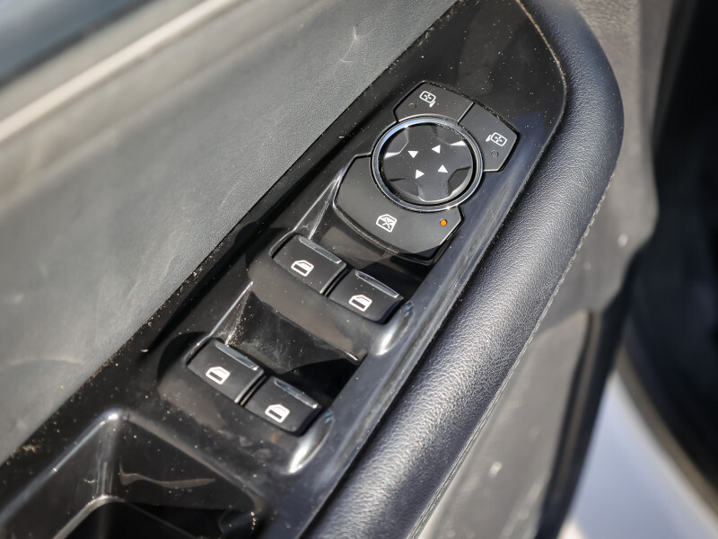 2018 Ford Edge - Gallery image 13