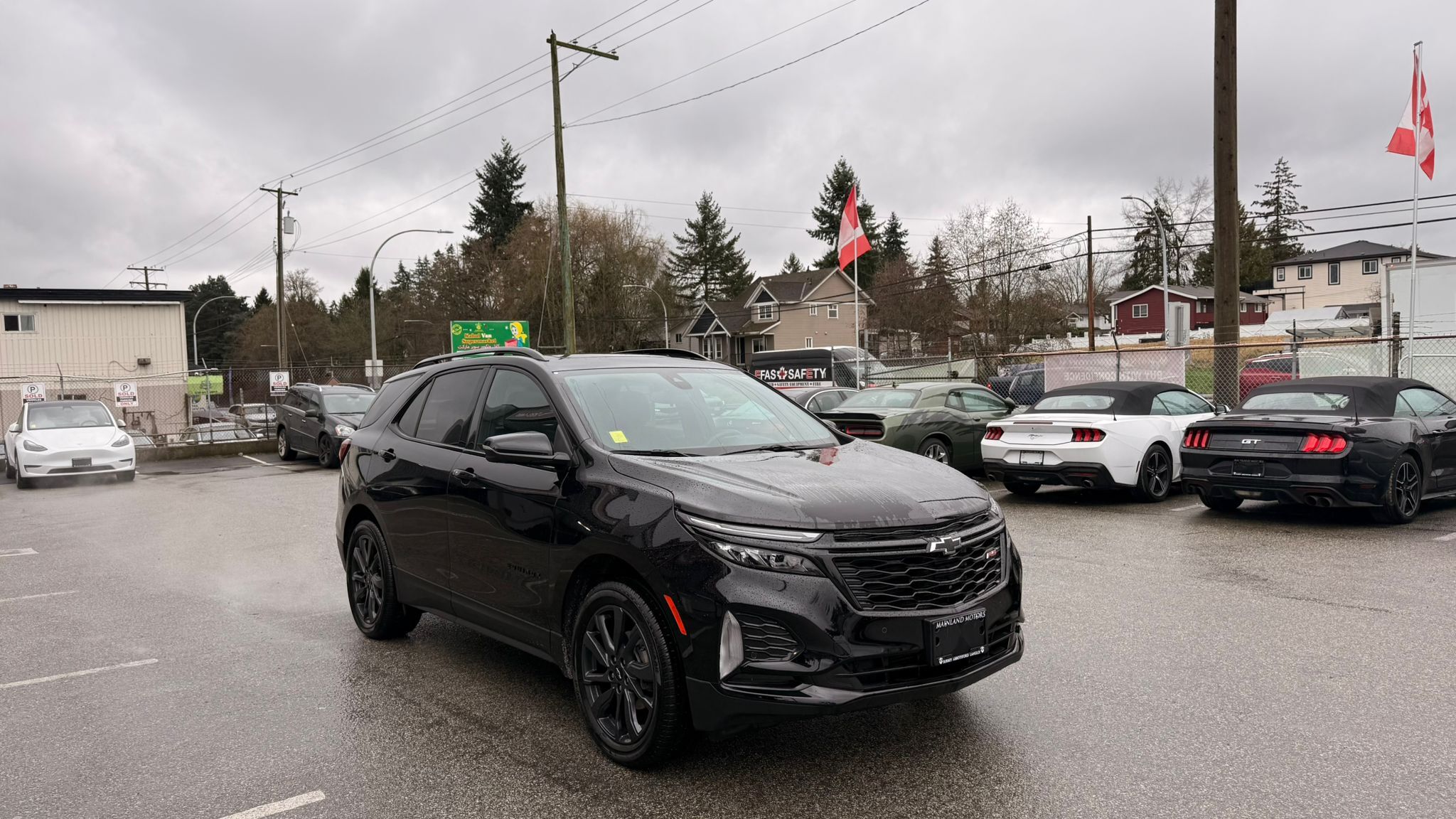 2024 Chevrolet Equinox — view 3