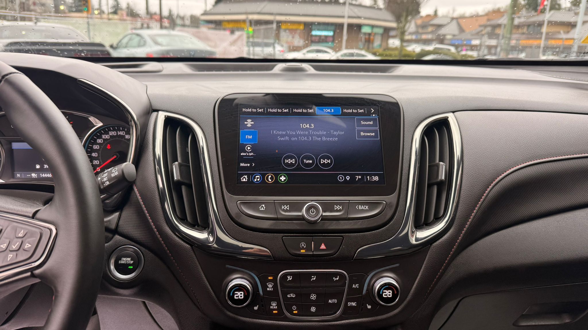 2024 Chevrolet Equinox — view 11
