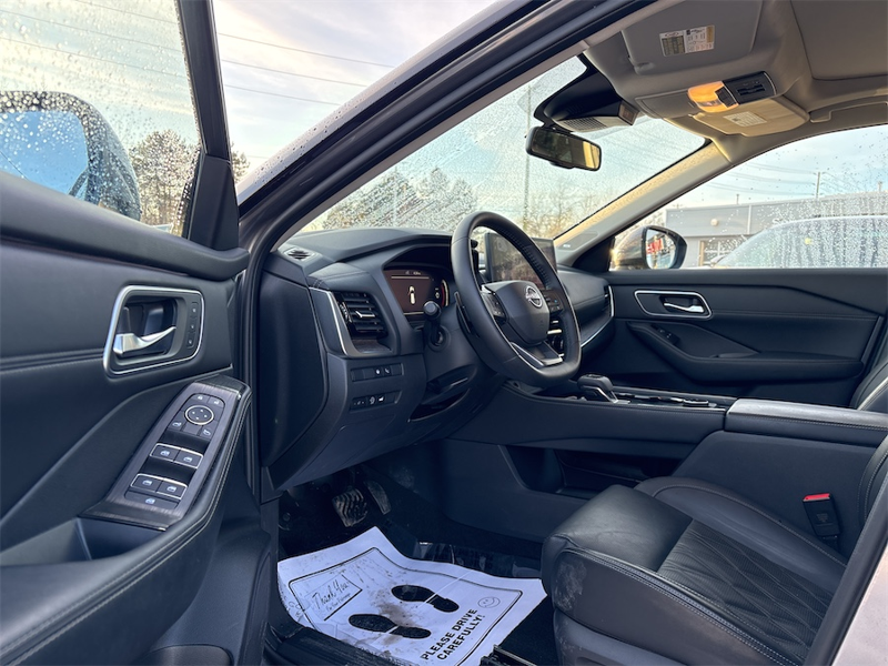 2025 Nissan Rogue - Gallery image 15