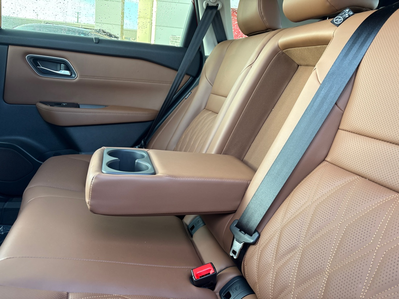 2025 Nissan Rogue - Gallery image 26