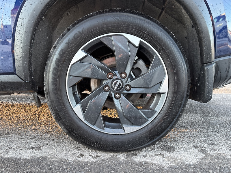 2025 Nissan Rogue - Gallery image 9