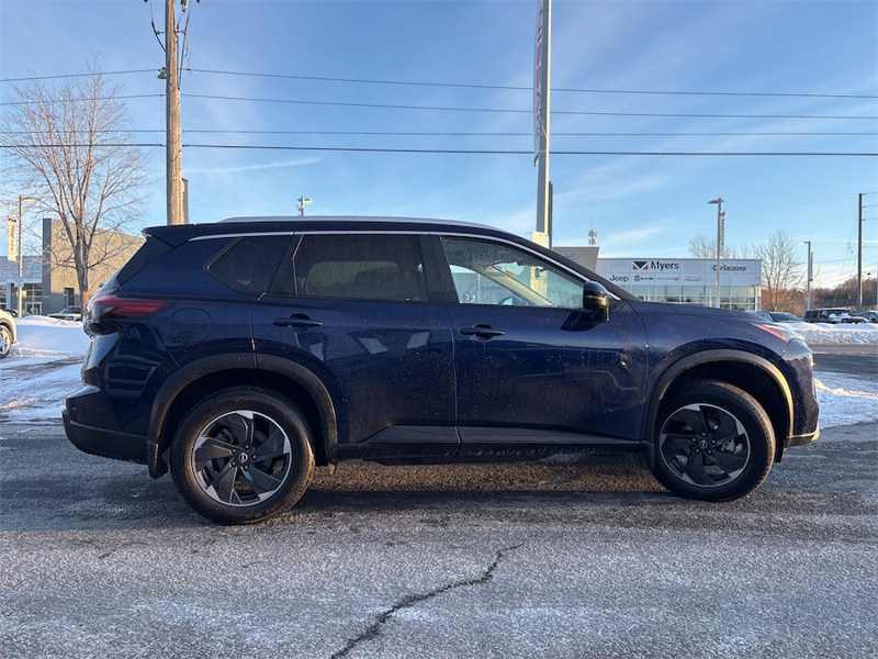 2025 Nissan Rogue - Gallery image 5