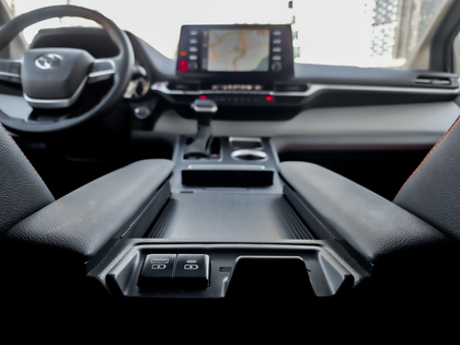 used 2024 Toyota Sienna car, priced at $60,995