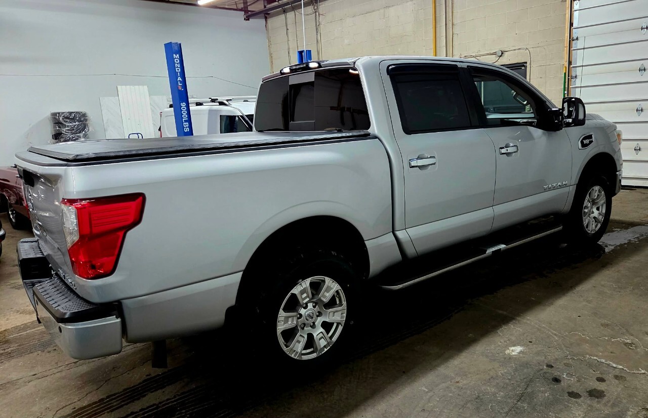 2017 Nissan Titan