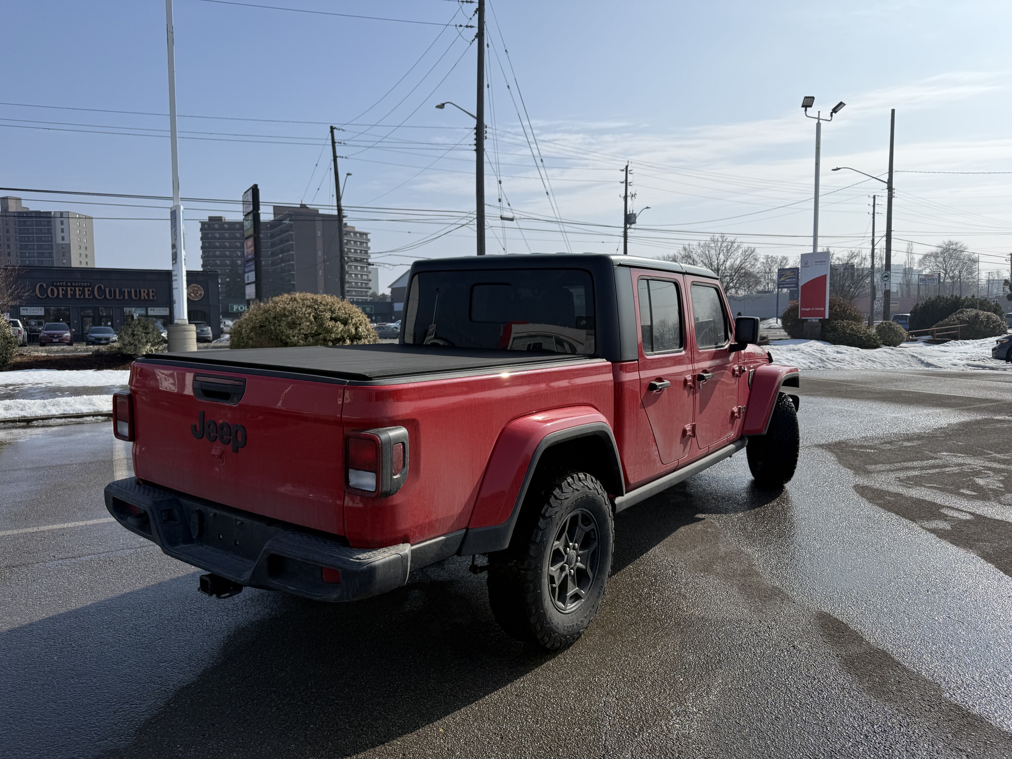 2023 Jeep Gladiator