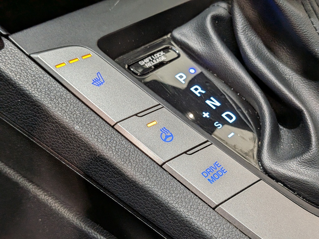 Hyundai Elantra 2020