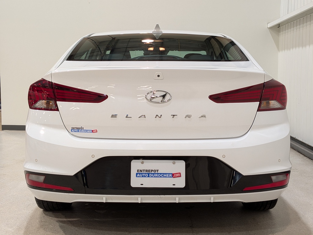 Hyundai Elantra 2020