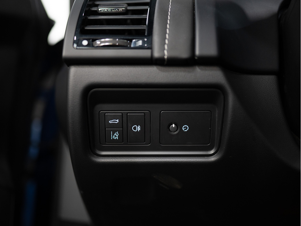 2022 Jaguar F-TYPE P450 R-Dynamic, 多伦多, 全款车