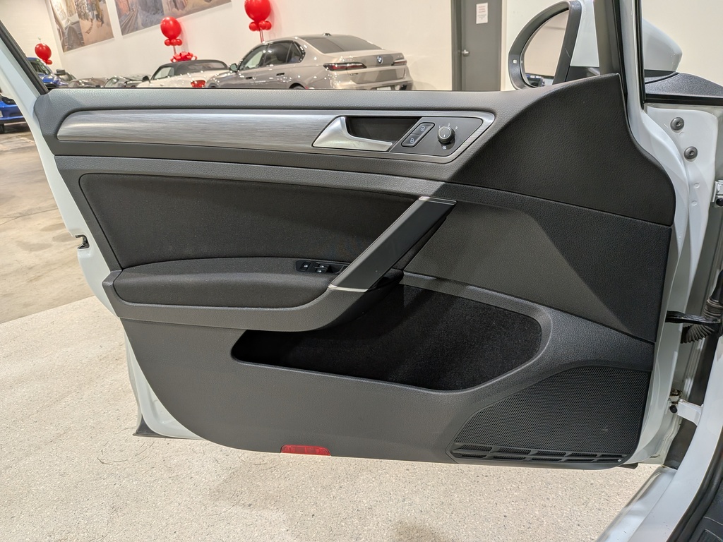 Volkswagen E-Golf 2020