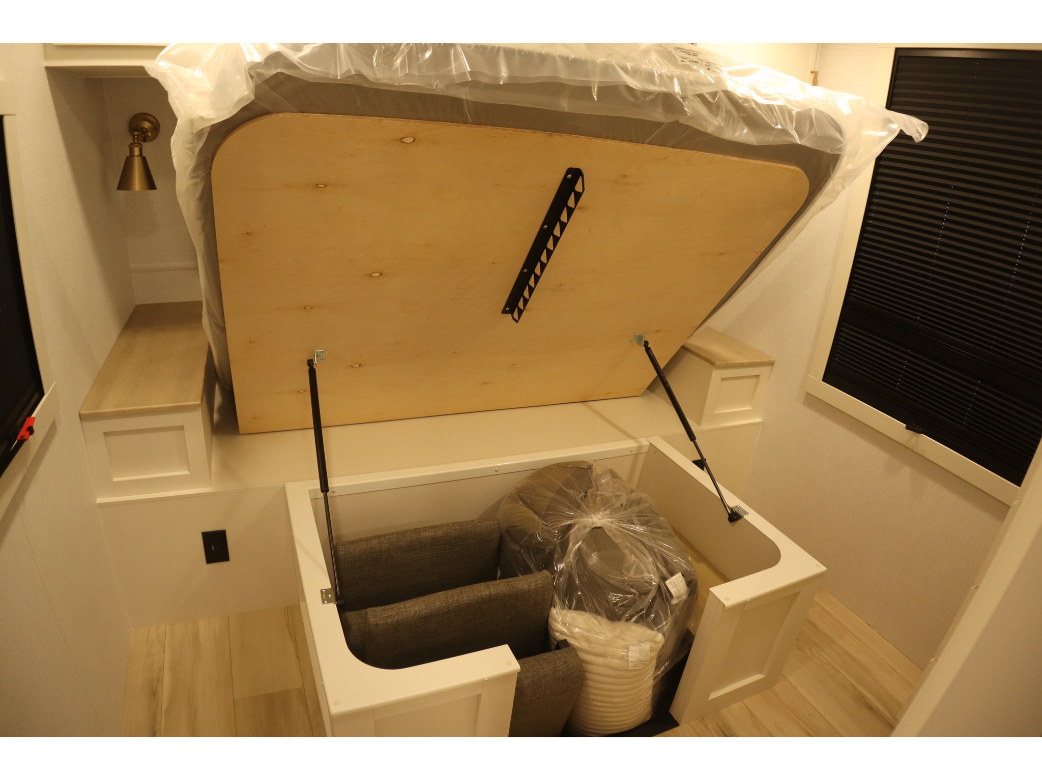 2025 Brinkley RV Model I