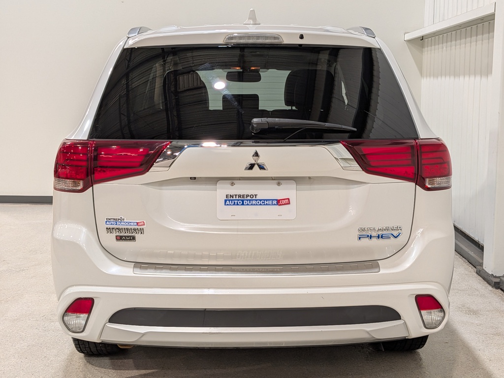 Mitsubishi Outlander PHEV 2018