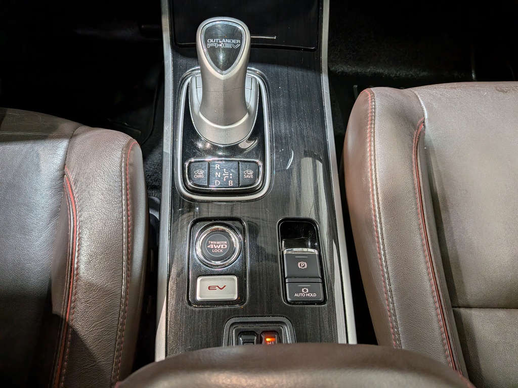 Mitsubishi Outlander PHEV 2018