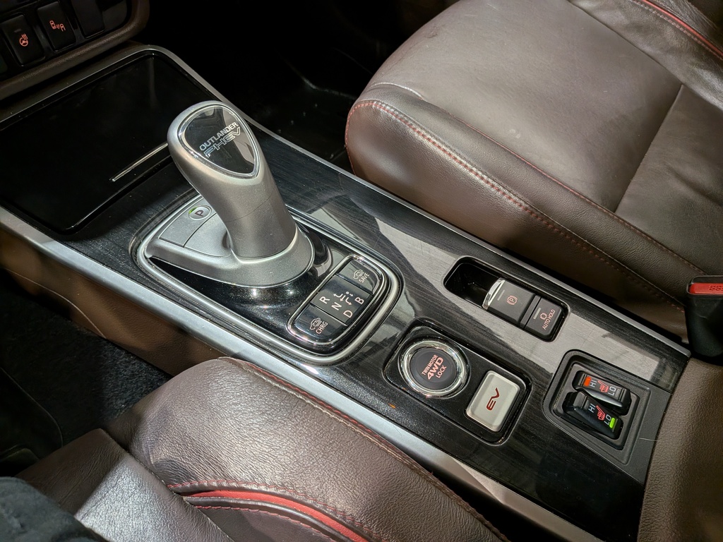 Mitsubishi Outlander PHEV 2018