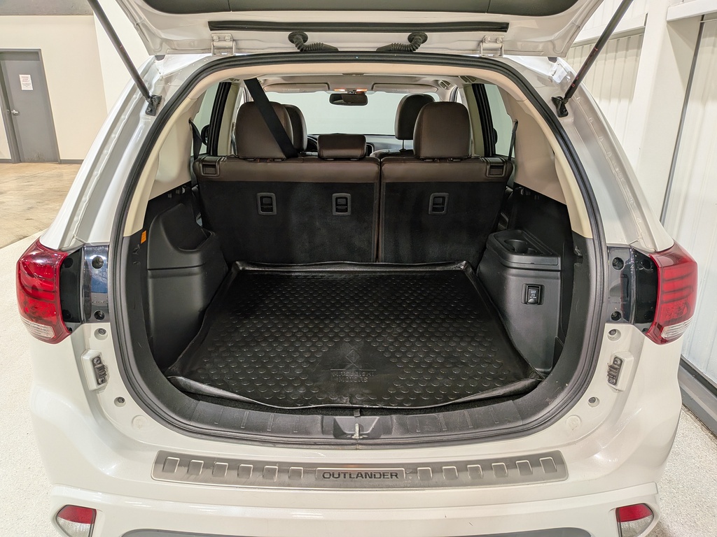 Mitsubishi Outlander PHEV 2018