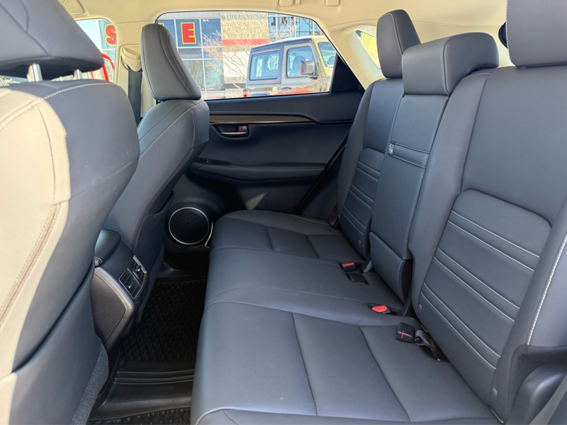 2020 Lexus NX 300h - Gallery image 23