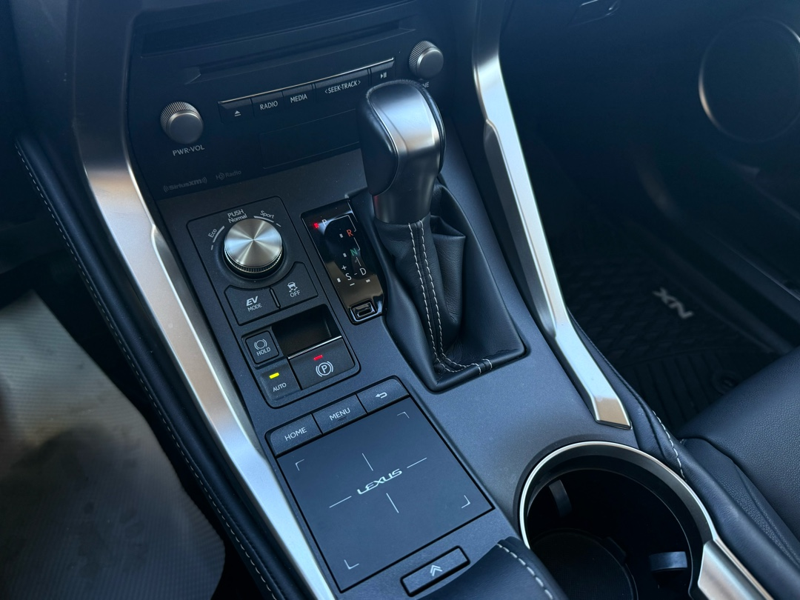 2020 Lexus NX 300h - Gallery image 21