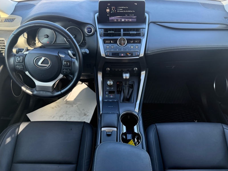 2020 Lexus NX 300h - Gallery image 13