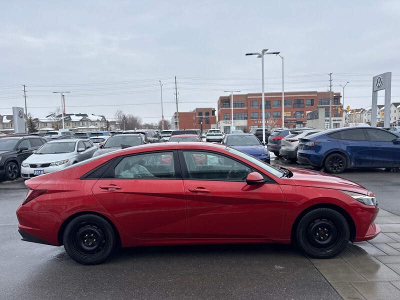 2022 Hyundai Elantra - Gallery image 4