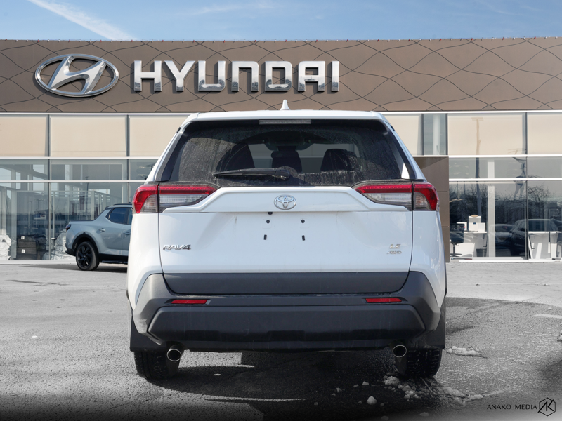 2024 Toyota RAV4 - Gallery image 2