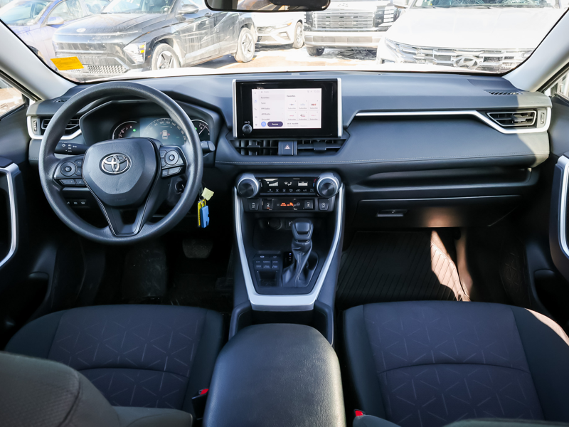 2024 Toyota RAV4 - Gallery image 12