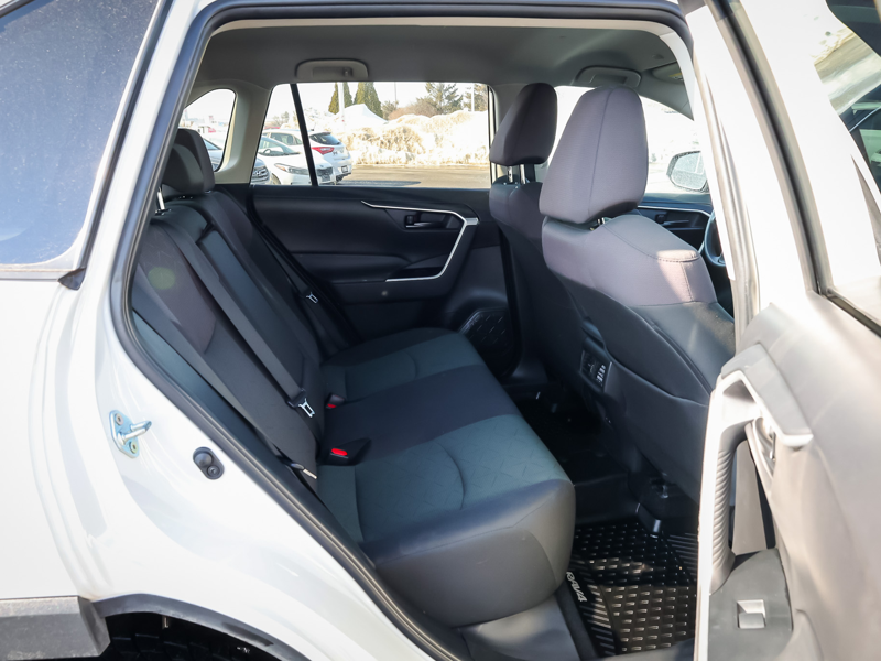 2024 Toyota RAV4 - Gallery image 11