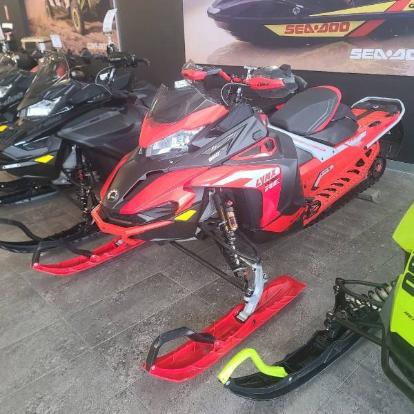 2022 Lynx RAVE RE 850 ICE XT 1.5 MS/ES R