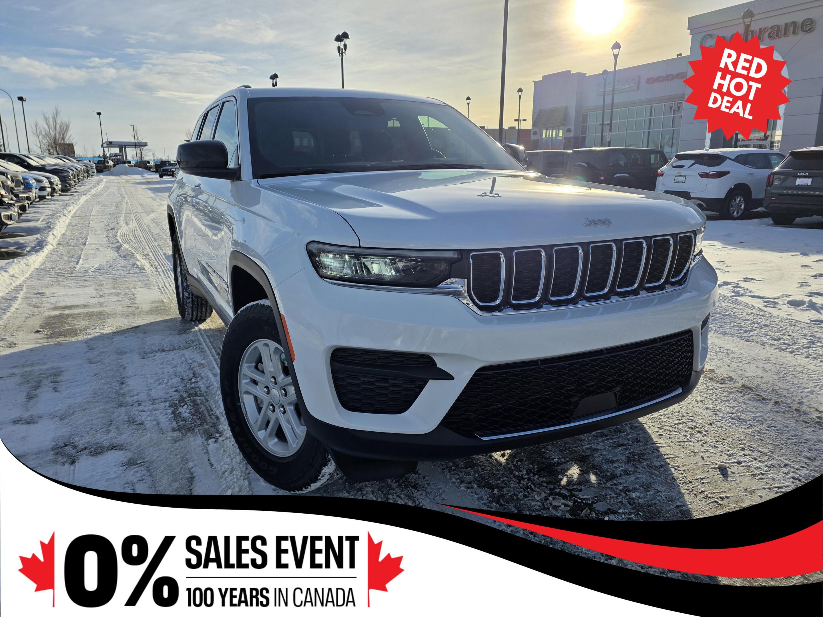 2025 Jeep Grand Cherokee Laredo 4WD