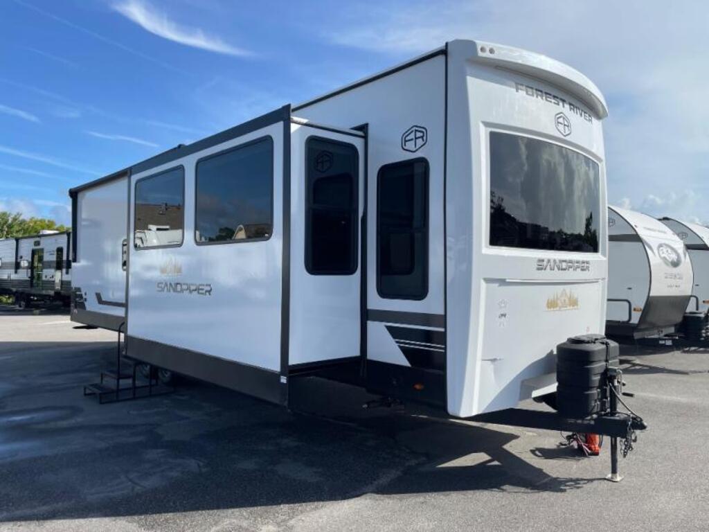 2026 Forest River Sandpiper 389HBFL
