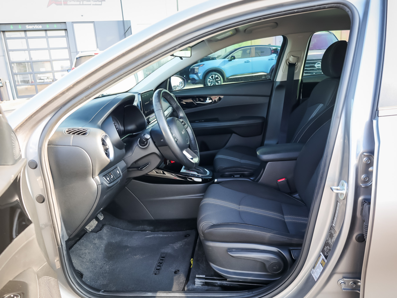 2022 Kia FORTE - Gallery image 7