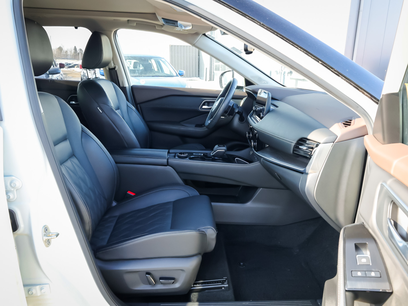 2023 Nissan Rogue - Gallery image 10