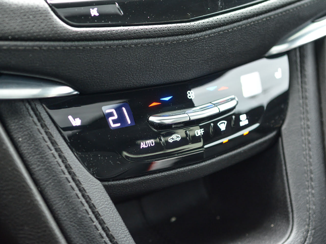 2023 Cadillac XT5 - Gallery image 19