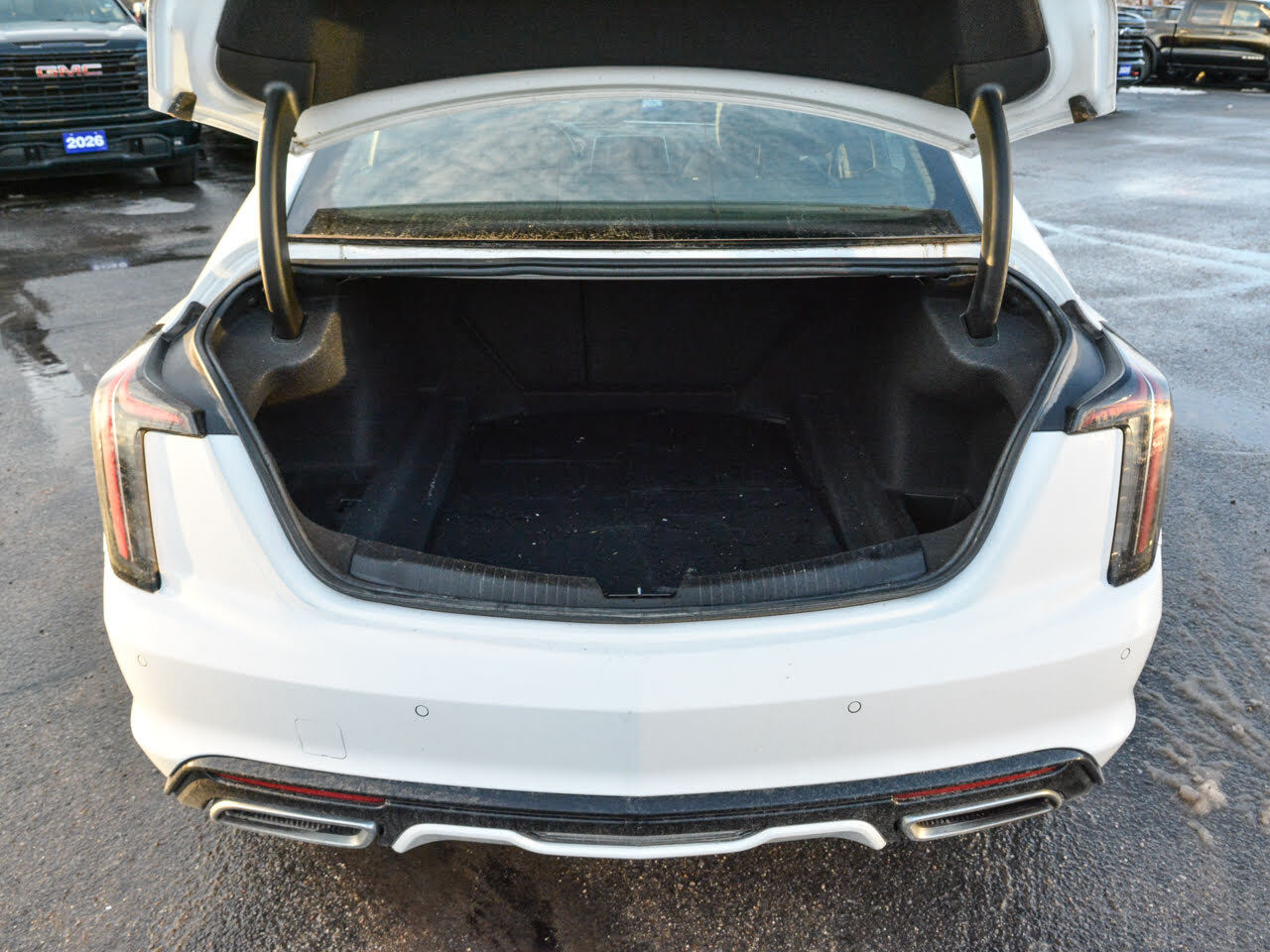 2022 Cadillac CT5 - Gallery image 10