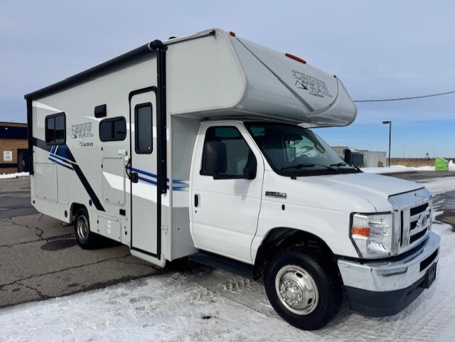 2022 Ford CROSS TRAIL XL 23XG