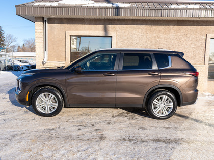 used 2024 Mitsubishi Outlander car, priced at $33,208