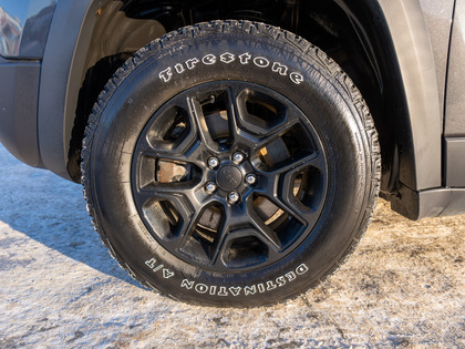 used 2021 Jeep Cherokee car, priced at $29,754